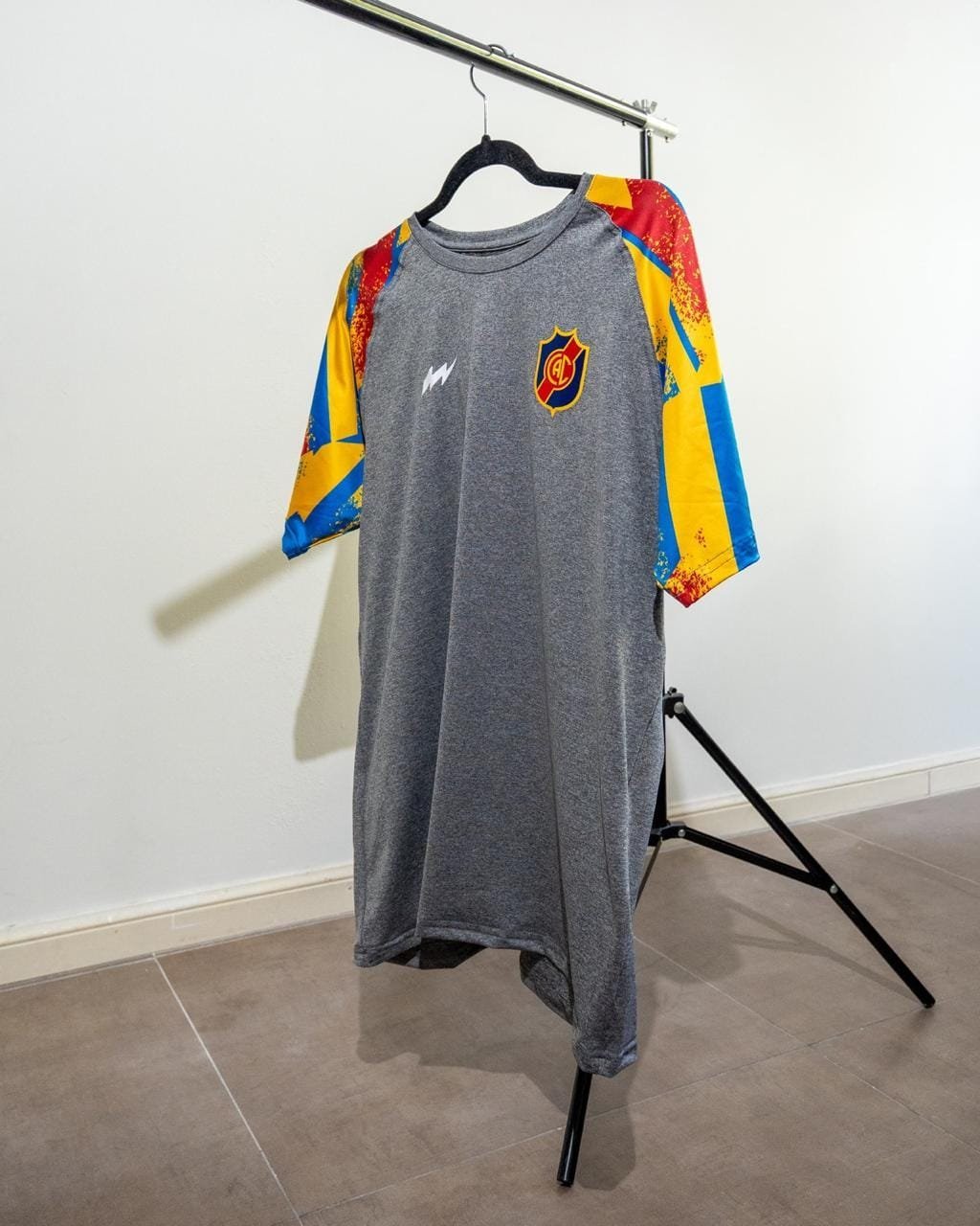 Remera Pre Match Gris